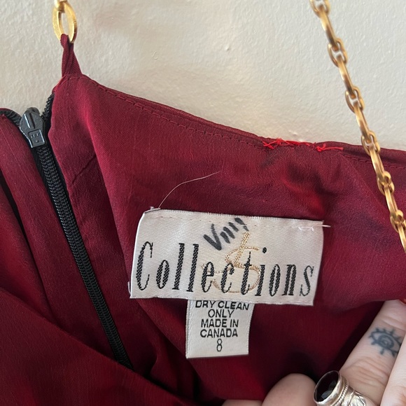 Vintage “JS Collections” Burgundy Red Chiffon Dress w/ Gold Chain Straps Size 8 - Picture 7 of 9